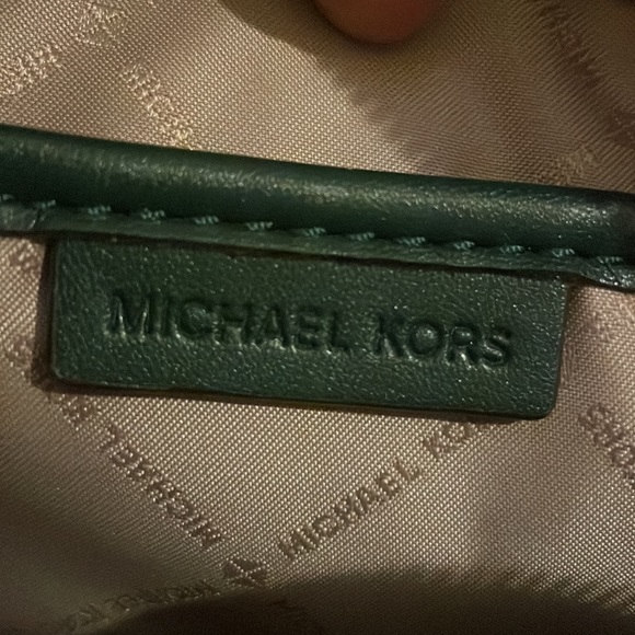 Green with gold trim Michael Kors, Crossbody purse - Picture 4 of 7